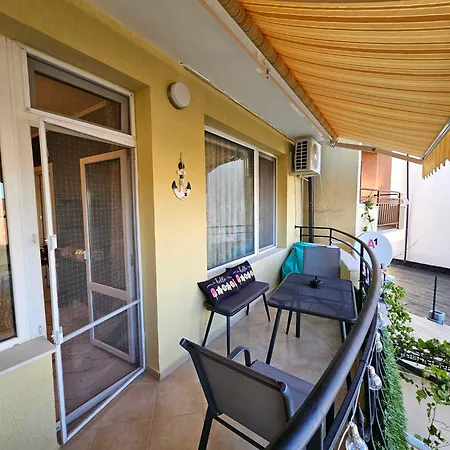 Apartamento Larenta Sveti Vlas, Ulitsa Cherno 12