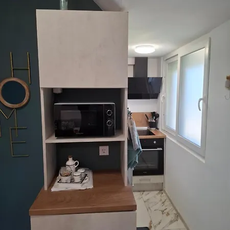 Larenta стилни с 2 спални и гледка море в влас Sveti Vlas