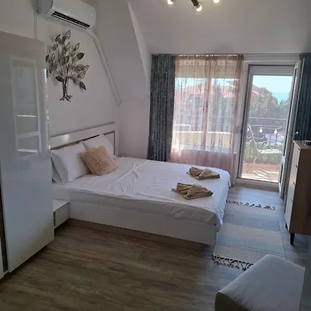 Larenta стилни с 2 спални и гледка море в влас * Sveti Vlas