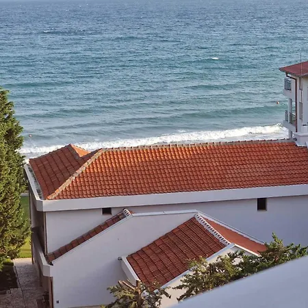 Apartment Larenta стилни с 2 спални и гледка море в влас Sveti Vlas