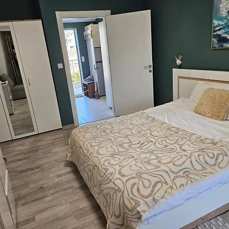 Larenta стилни с 2 спални и гледка море в влас Apartamento