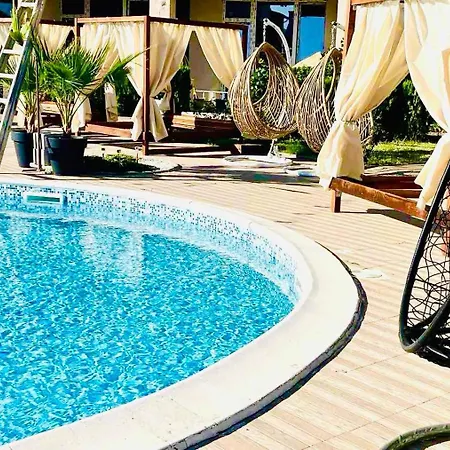 Apartment Larenta стилни с 2 спални и гледка море в влас *