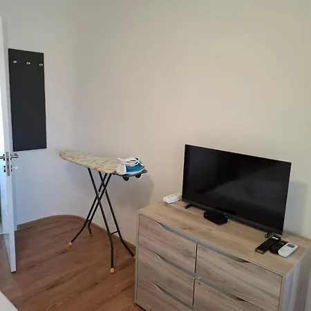 Larenta стилни с 2 спални и гледка море в влас Apartment Sveti Vlas