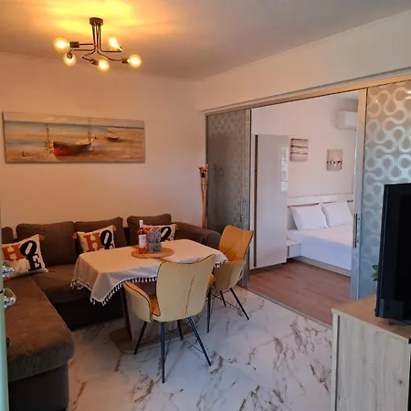 Larenta стилни с 2 спални и гледка море в влас Apartment Sveti Vlas