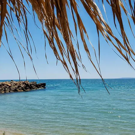 Larenta стилни с 2 спални и гледка море в влас 아파트