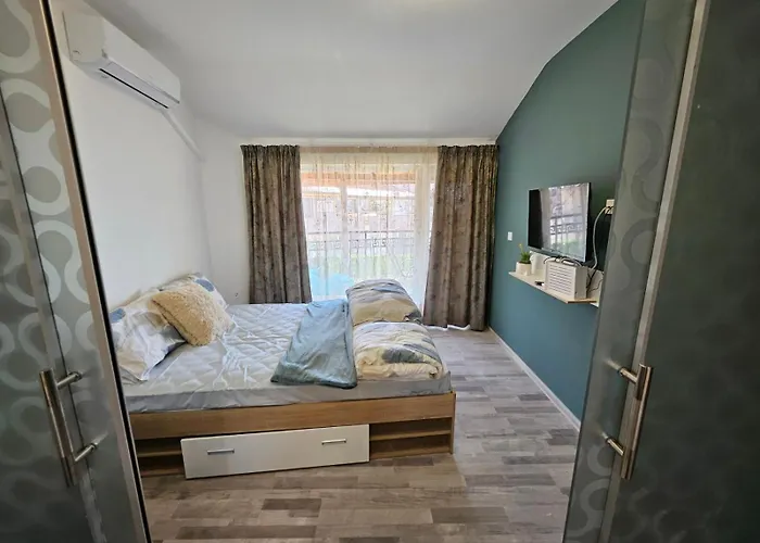 Larenta стилни с 2 спални и гледка море в влас Appartement *