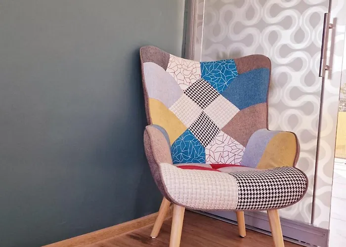 Larenta стилни с 2 спални и гледка море в влас *