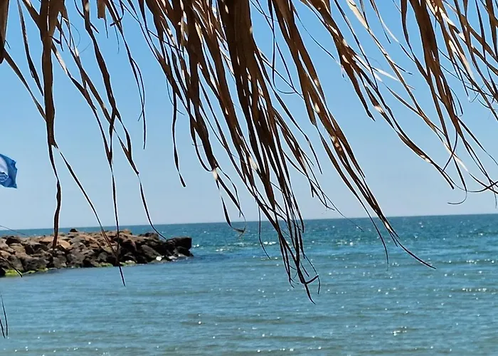 Larenta стилни с 2 спални и гледка море в влас Apartment Sveti Vlas