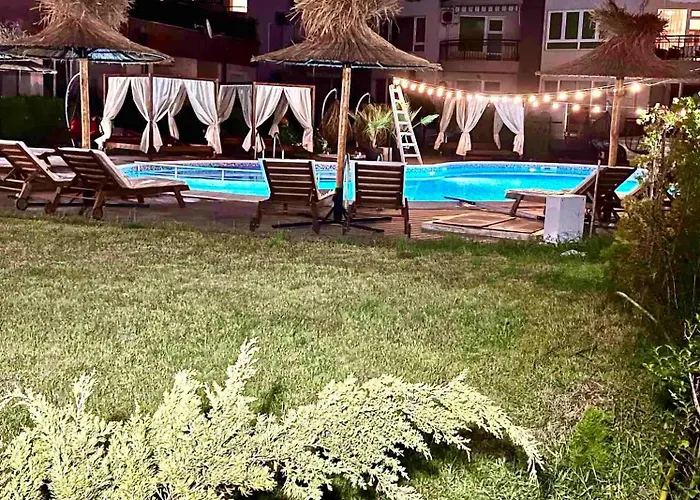 Apartment Larenta стилни с 2 спални и гледка море в влас