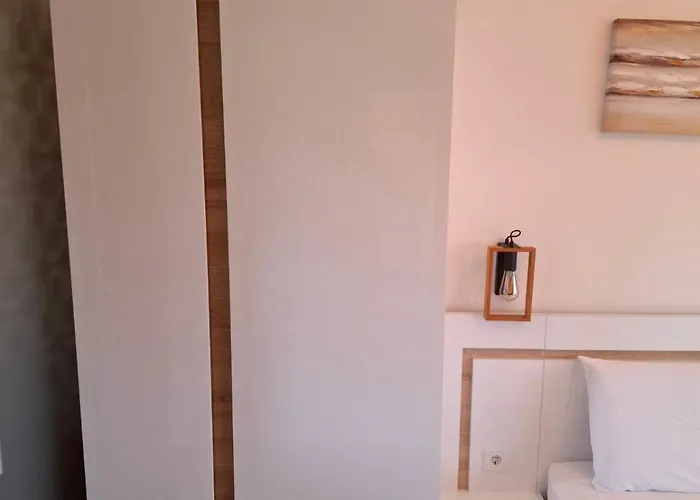 Larenta стилни с 2 спални и гледка море в влас Sveti Vlas