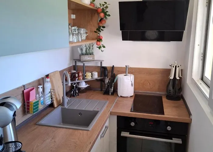 Appartement Larenta стилни с 2 спални и гледка море в влас