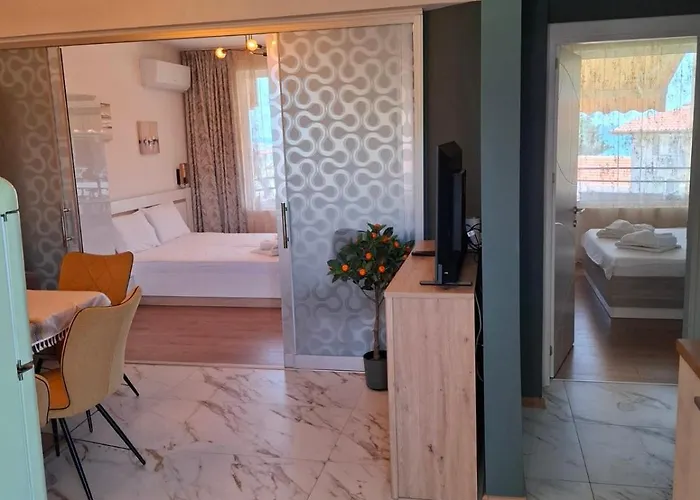 Larenta стилни с 2 спални и гледка море в влас * Sveti Vlas